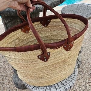 Gorgeous Brown Leather Trimmed W Handles, Woven Straw Tote Bag Carryall